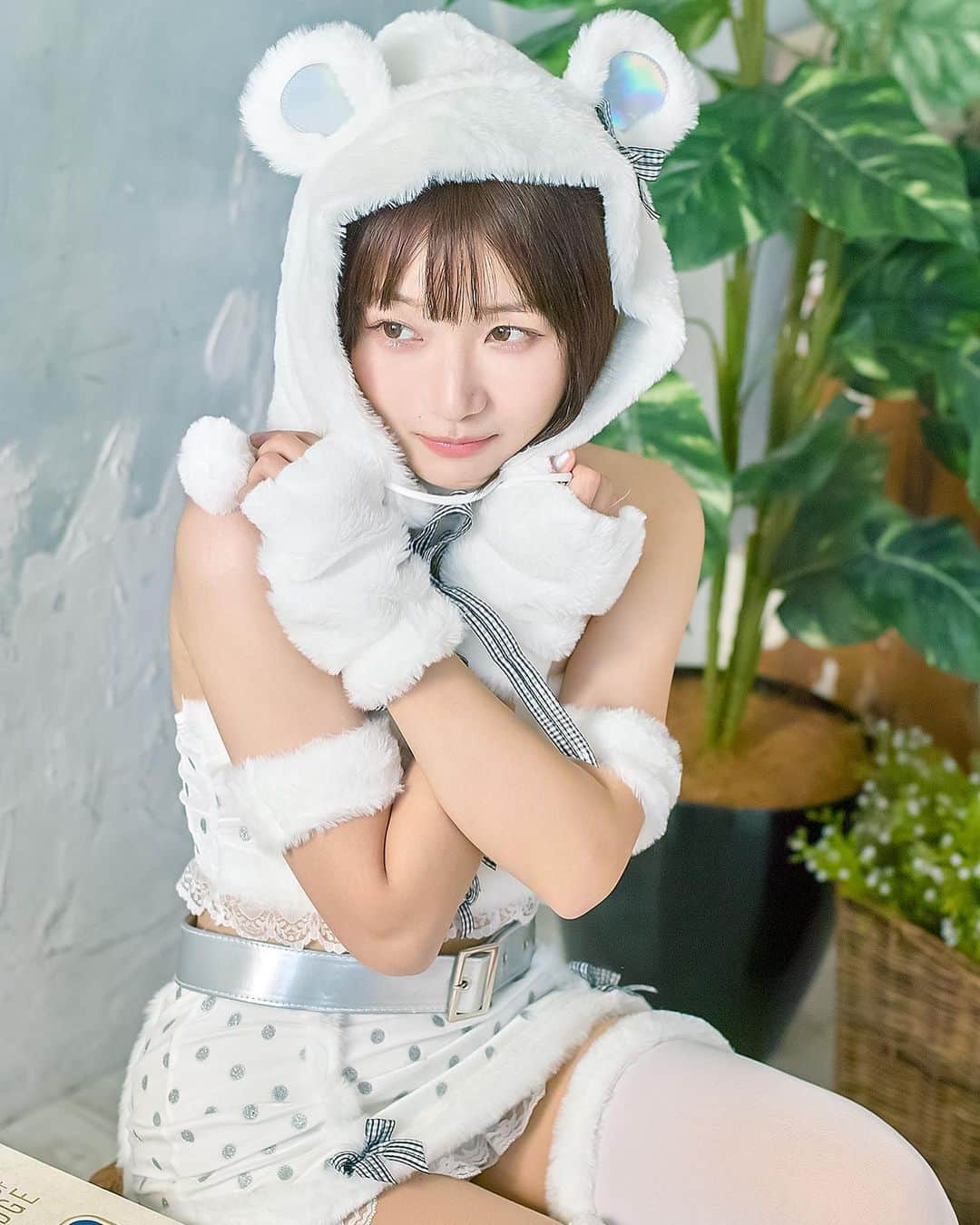 むぎさんのインスタグラム写真 - (むぎInstagram)「いい写真がいっぱい🐻‍❄️  #フェチみ　#コスプレ　#ポートレート  #写真　#グラビア　　#コスプレイヤー」12月17日 12時26分 - mugiusagi