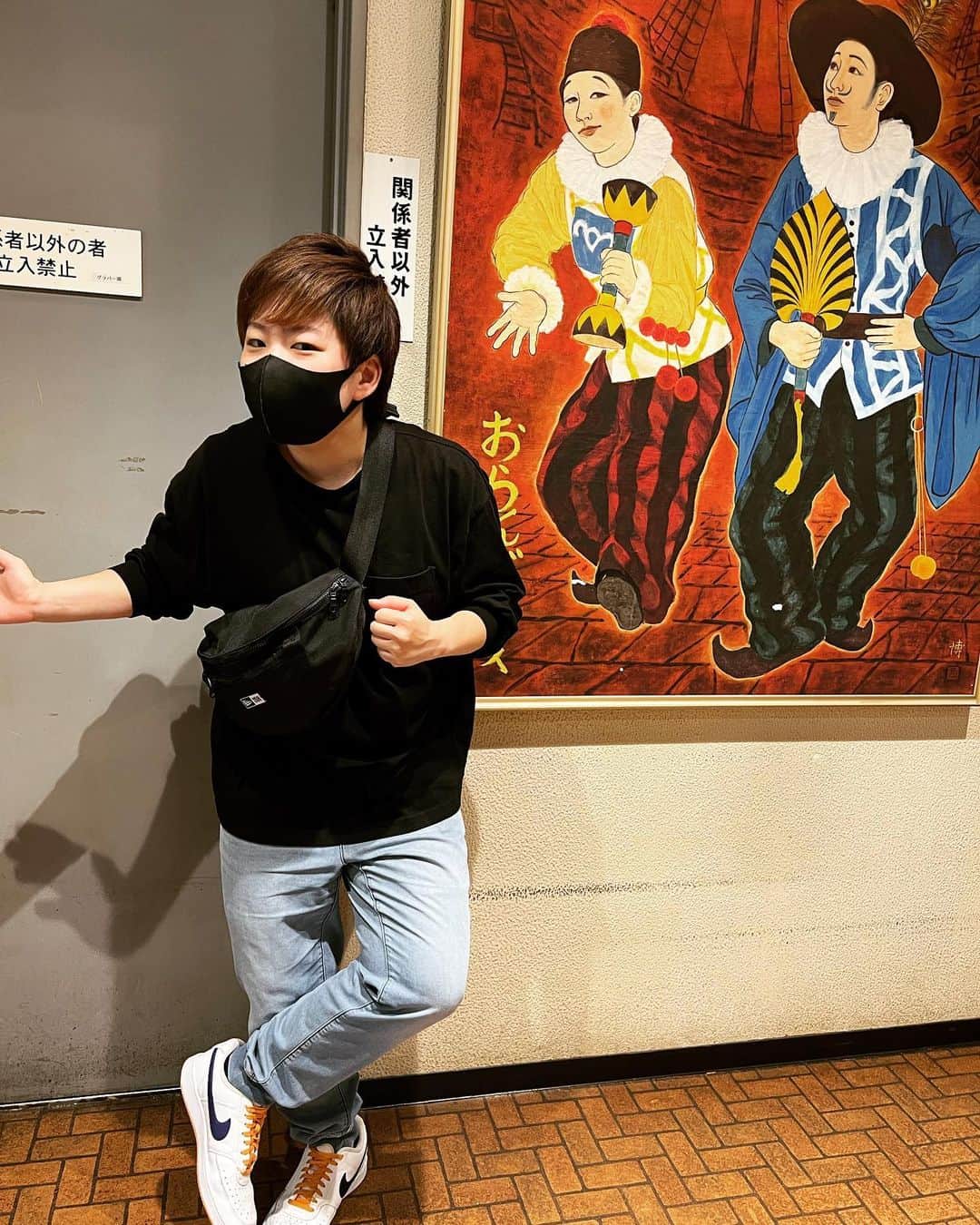 小野崎玲皇のインスタグラム：「なんか腹立つ顔してるれおた🦁in長崎 ポーズ全然違うやん。笑」