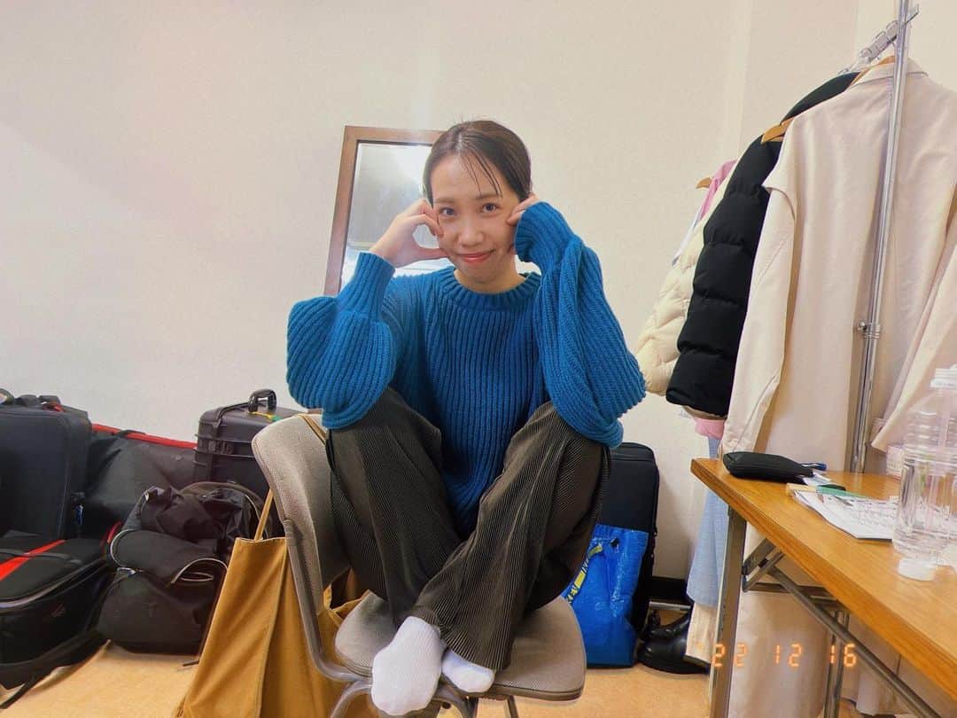 蔭山浩美のインスタグラム：「気づけば12月。されど12月。やっと12月。💙🌝🫶🏻🎥  #ハート」