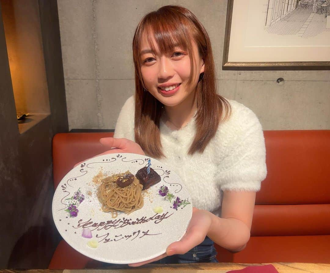 上谷沙弥のインスタグラム：「🎂🍰🧁😋🐰 #STARDOM #ブシロード」