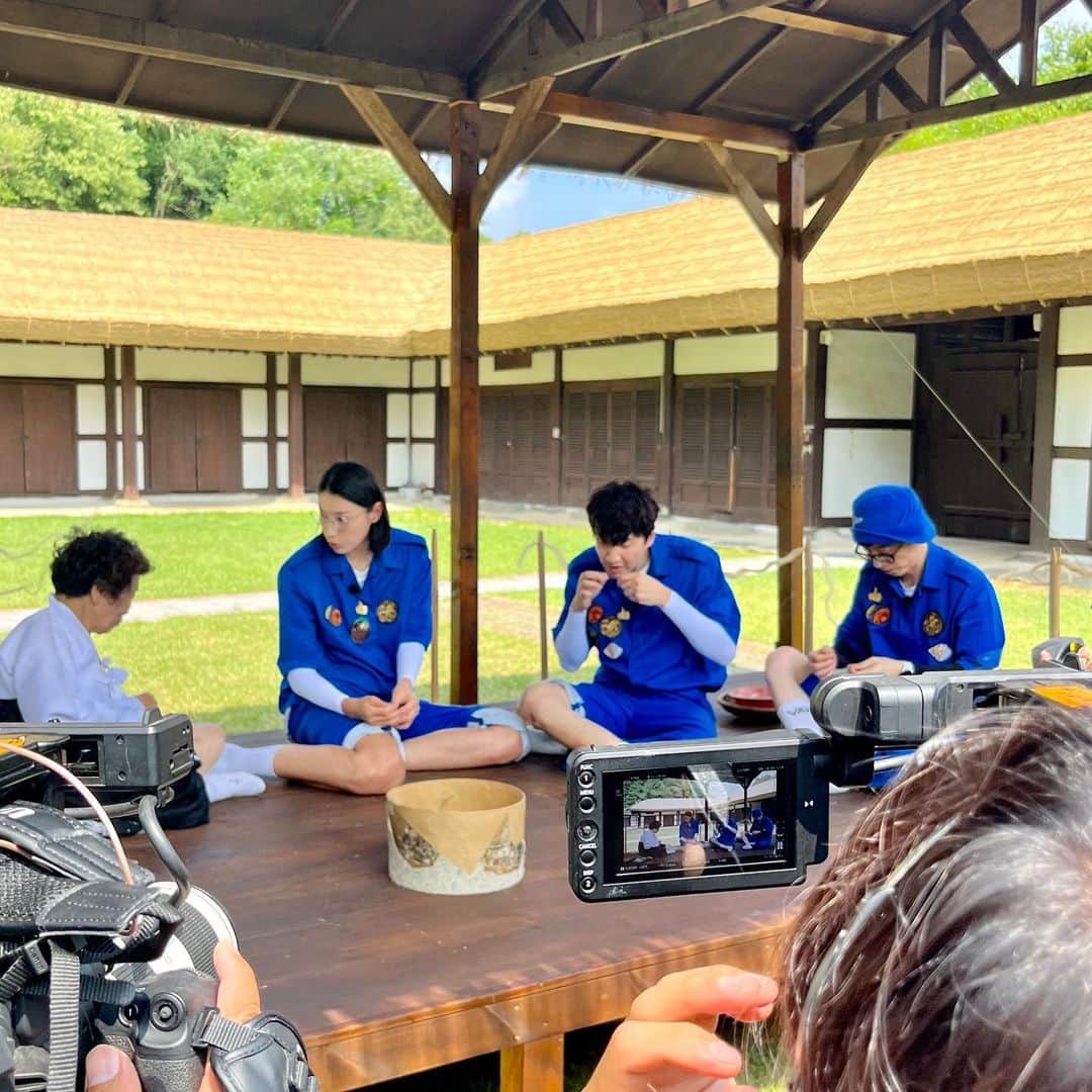 キム・ヨンギョンさんのインスタグラム写真 - (キム・ヨンギョンInstagram)「Behind the scene #netflix #koreanumber1」12月18日 0時44分 - kimyk10