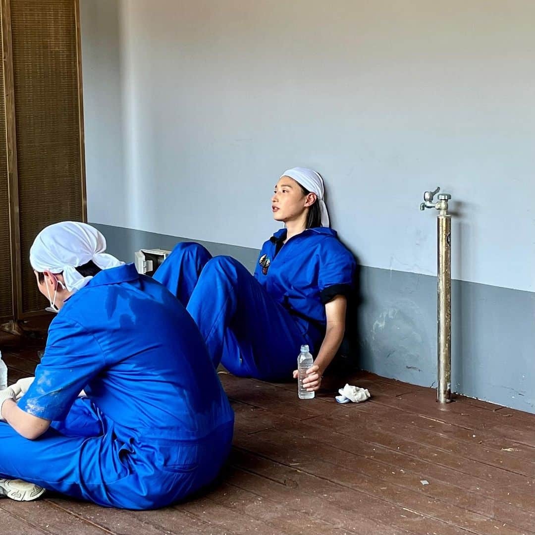 キム・ヨンギョンさんのインスタグラム写真 - (キム・ヨンギョンInstagram)「Behind the scene #netflix #koreanumber1」12月18日 0時44分 - kimyk10