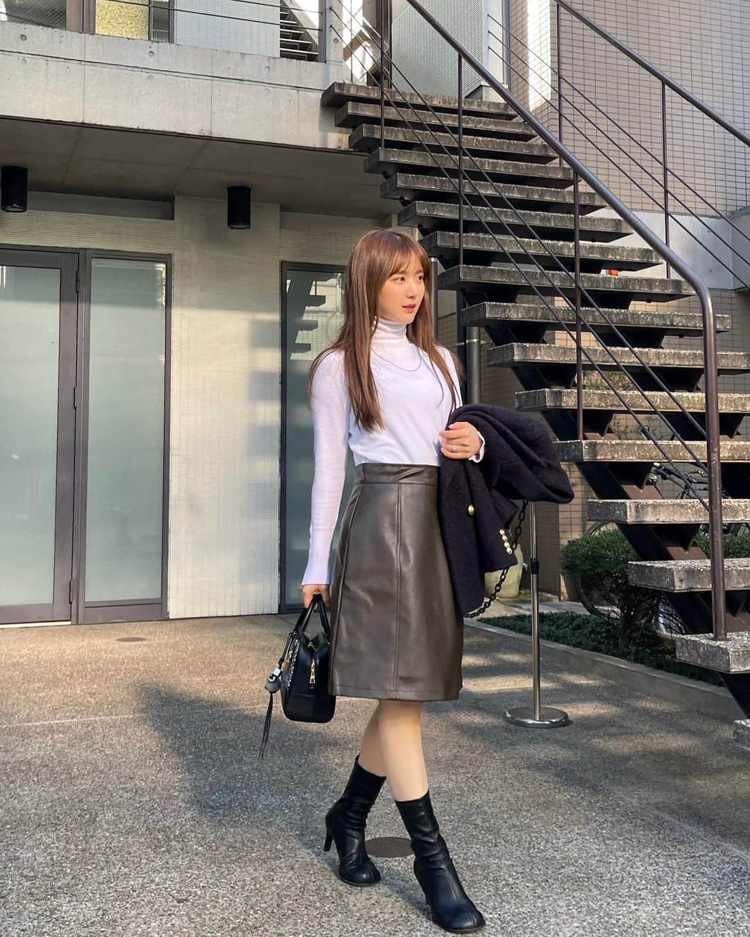 ひよんのインスタグラム：「👸🏼❤️  この前のお洋服☺️👏🏻 ブランドはタグつけしておくね🫶  #ひよん #ひよんコーデ #ひよん服」