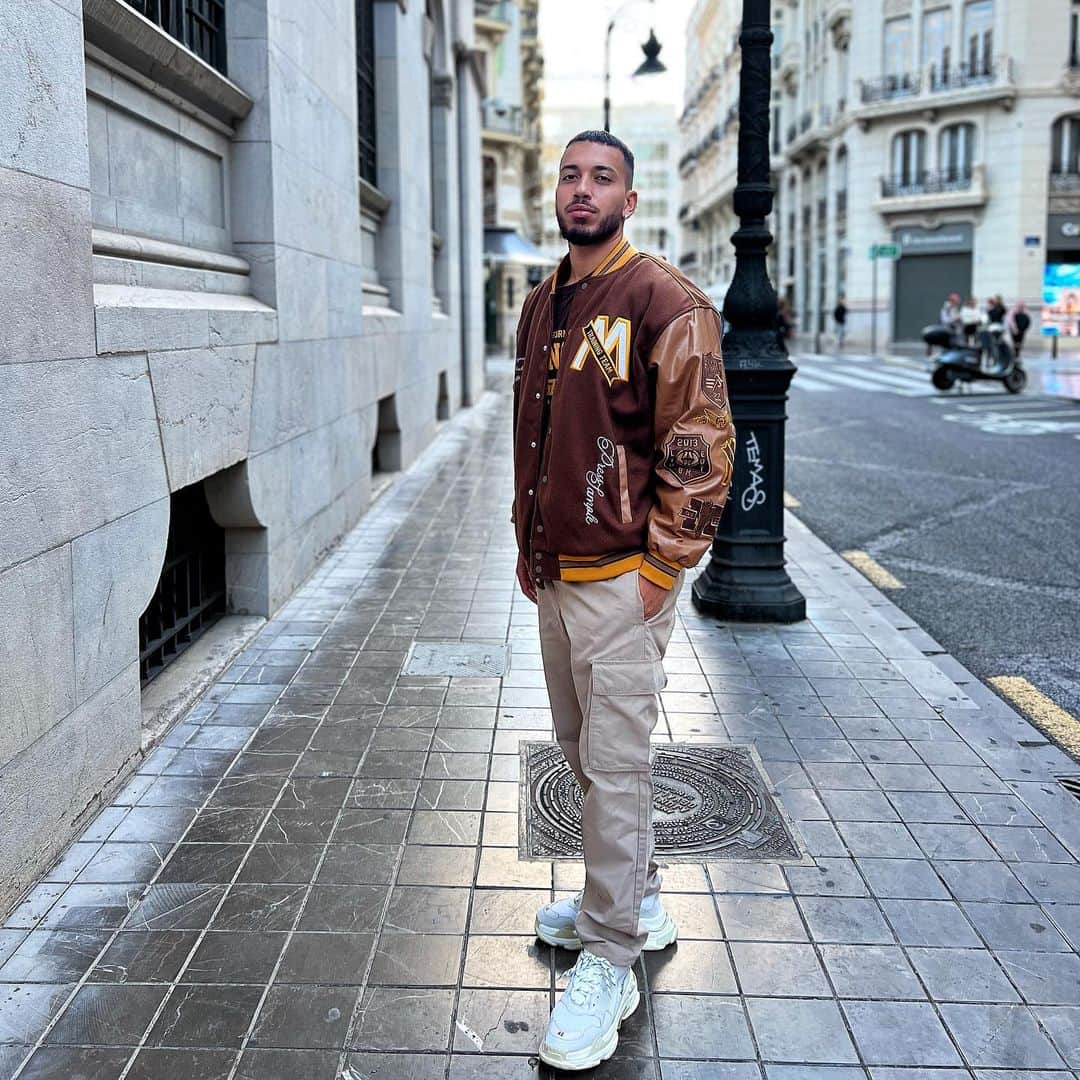 ルベン・ヴェソのインスタグラム：「🍁🍂」