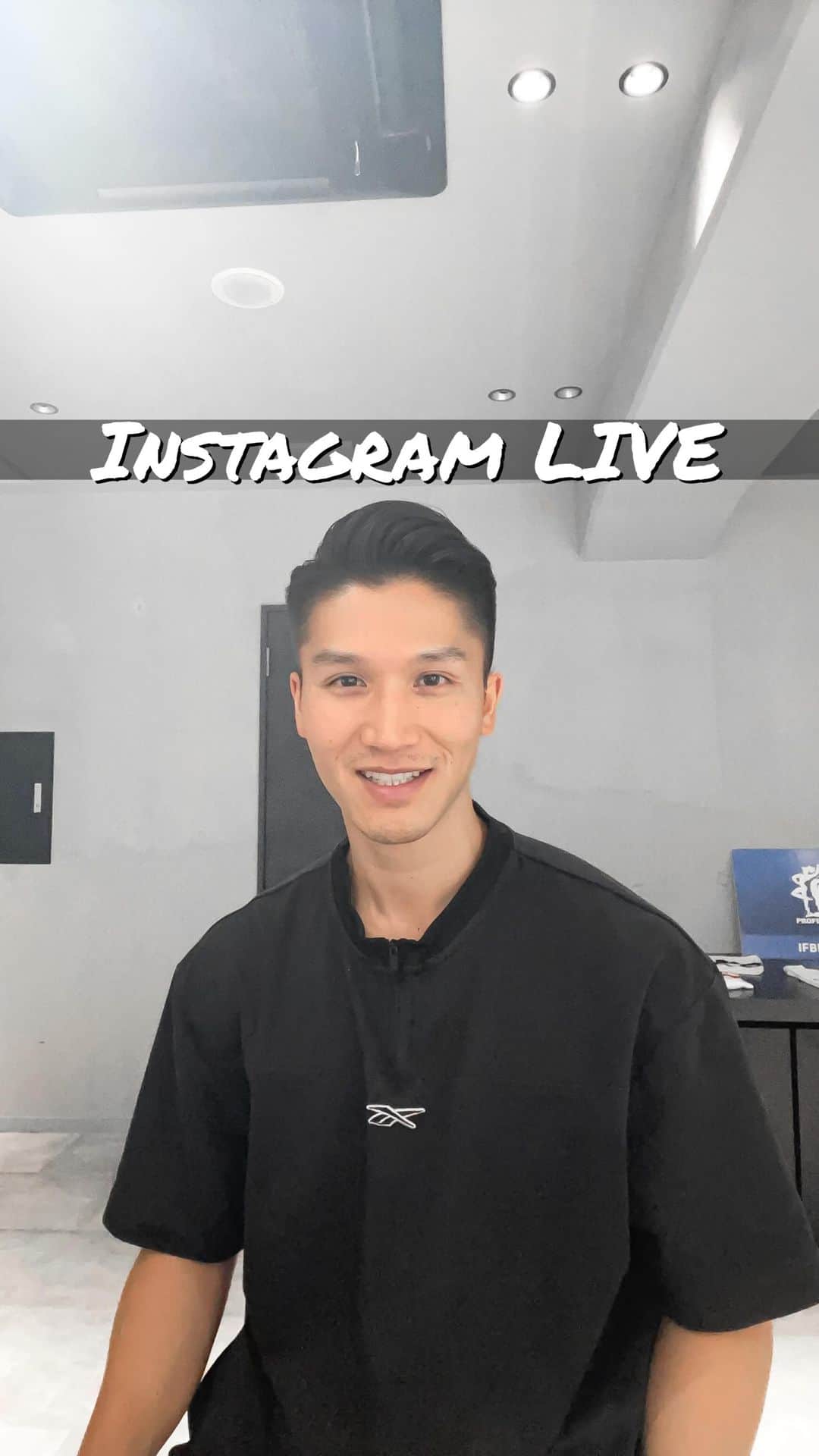 のインスタグラム：「ゆったり朝活 第89回  【本日の献立】 ・年末年始の過ごし方 ・瞑想について知りたいです！ ・温泉に浸かった日本猿は風邪引く？ →知りませんw ・白糖が悪い理由は？ ・感情のコントロール方法は？  #パーソナルトレーナー #トータルボディメイカー #スリープトレーナー #ダイエット #健康」