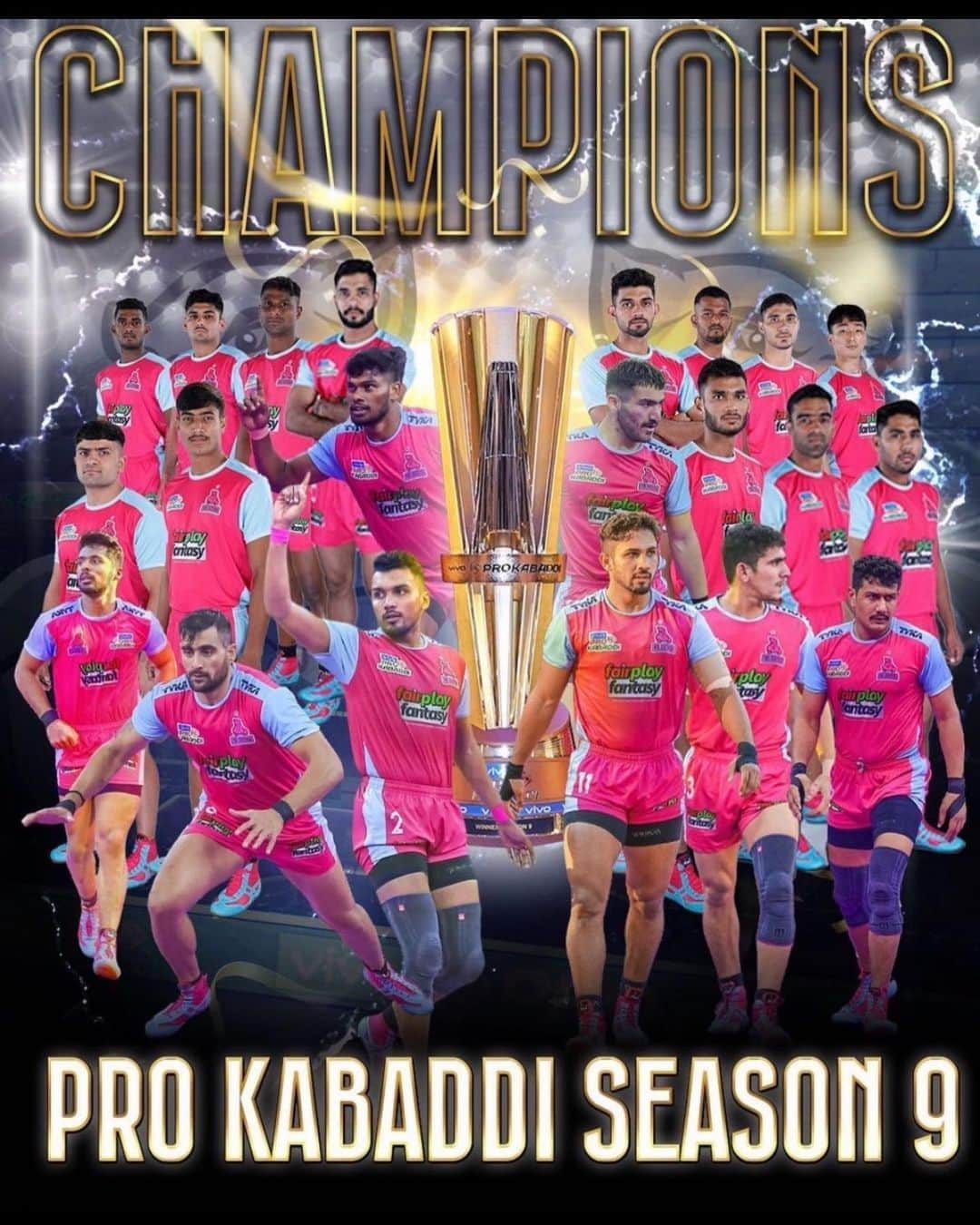 アイシュワリヤー・ラーイのインスタグラム：「✨🧿💖Jaipur Pink Panthers are the Champions❣️So very proud of this incredible team of super talented kabaddi players… God Bless you all and a huge, heartfelt, truly deserved CONGRATULATIONS to each and every one of you on this victory and achievement❣️👏🙌🎊💐💝🌈🧿✨」