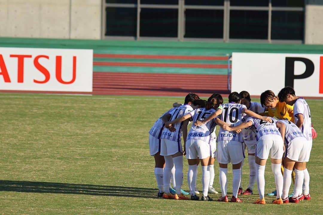 近賀ゆかりのインスタグラム：「皇后杯 4回戦  G A M E  D A Y!!!!!!!!!!!! 🆚 @yfcseagulls  🏟 広島広域公園第一球技場 ⏰ 13:00 キックオフ  #行くぞ皇后杯 応援よろしくお願いします‼️」