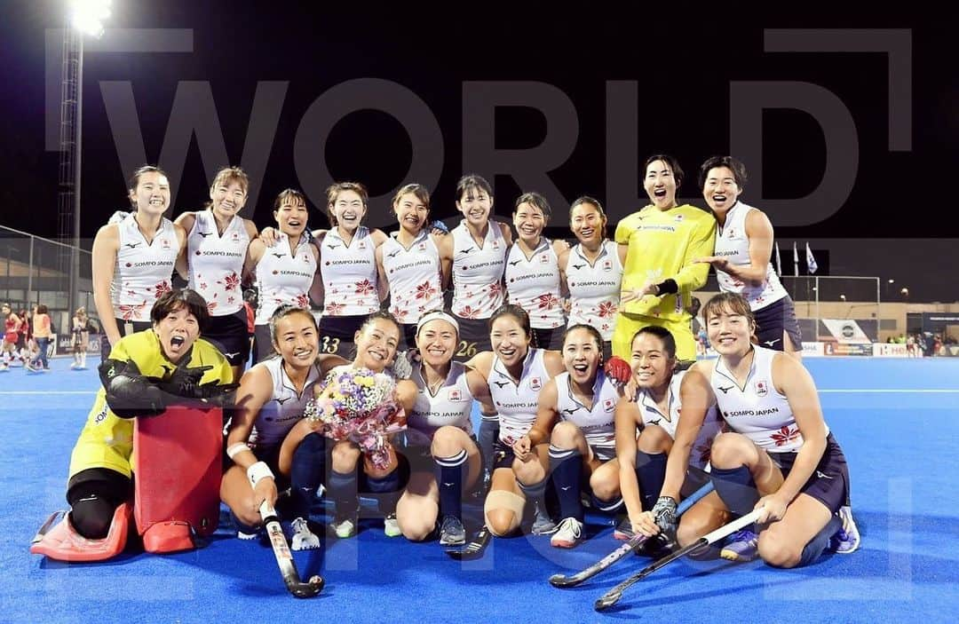 田中秋桜のインスタグラム：「Nations Cup 3位🥉 🌱 🌸 チームが勝つ為に、自分にできることをやり続けても勝てない時もある。正直しんどいし、苦しい時間の方が本当に多い。でも、自分のためじゃなくて、誰かの為だったら、いつもよりちょっと頑張れるかもしれない。🇯🇵  #fih #fihnationscup  #hockeyequals #fieldhockey  #さくらjapan」