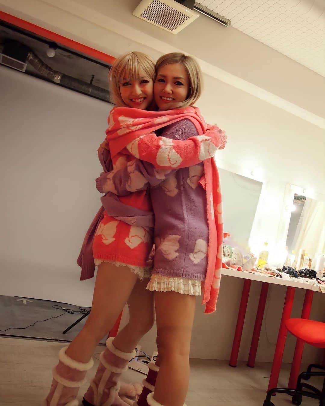 福王寺彩野のインスタグラム：「I love you forever… @sayakakanda 🤍🤍🤍」