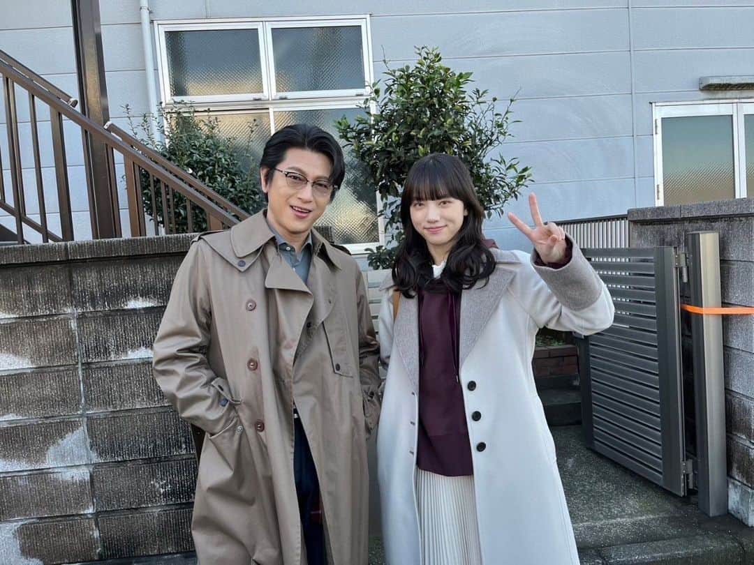 清原果耶のインスタグラム：「このあと夜10時30分から 「invert 城塚翡翠 倒叙集」 第4話が放送されます！ ⁡ 鐘場さん、翡翠ちゃん冬の装い 今日もとっても寒かったですね〜 ⁡ お時間合えば是非ご覧ください！ ⁡ . #城塚翡翠」