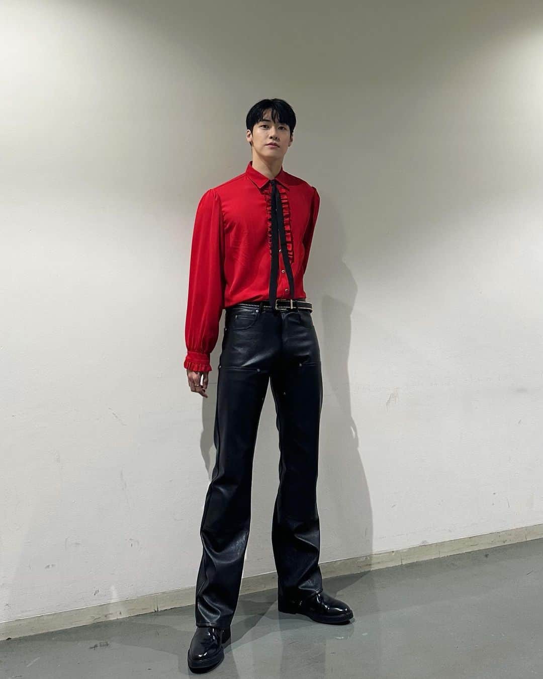 イ・スンヒョプ（N.Flying）さんのインスタグラム写真 - (イ・スンヒョプ（N.Flying）Instagram)「KINGDOM💫」12月18日 22時33分 - sssn9_zzzn9