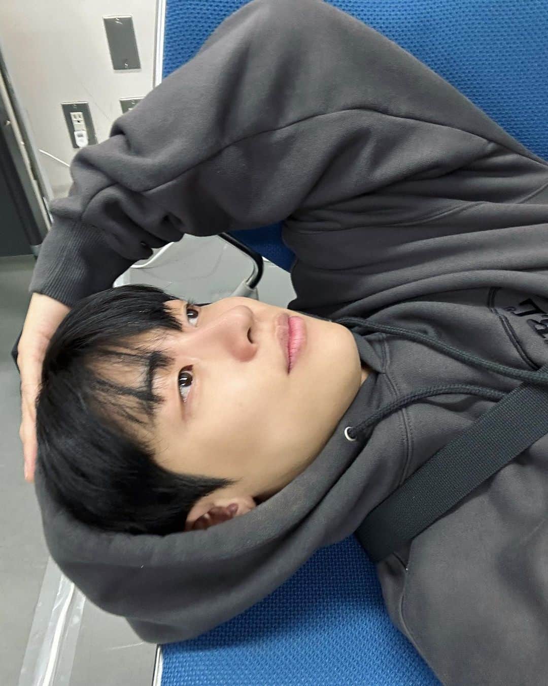 イ・スンヒョプ（N.Flying）さんのインスタグラム写真 - (イ・スンヒョプ（N.Flying）Instagram)「KINGDOM💫」12月18日 22時33分 - sssn9_zzzn9