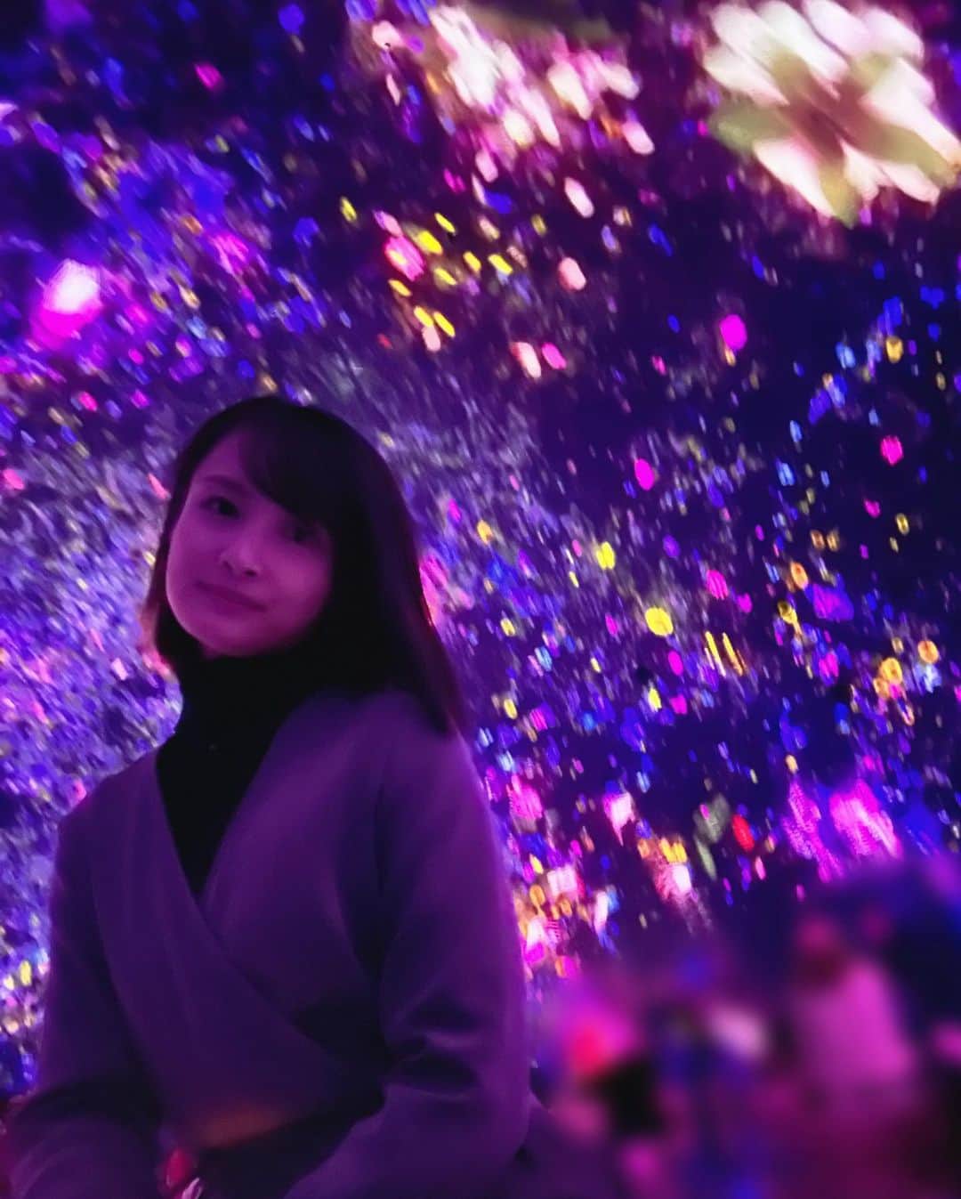 下垣真香のインスタグラム：「𓂃 teamLab✩ Planets 💛 ⁡ 🧚‍♀️🍬♥️🧚‍♀️🍬💜 ⁡ ⁡ #誕生日 #31歳 #結婚記念日 #birthday #31th #marriageanniversary #teamlaboplanets @teamlab.planets」