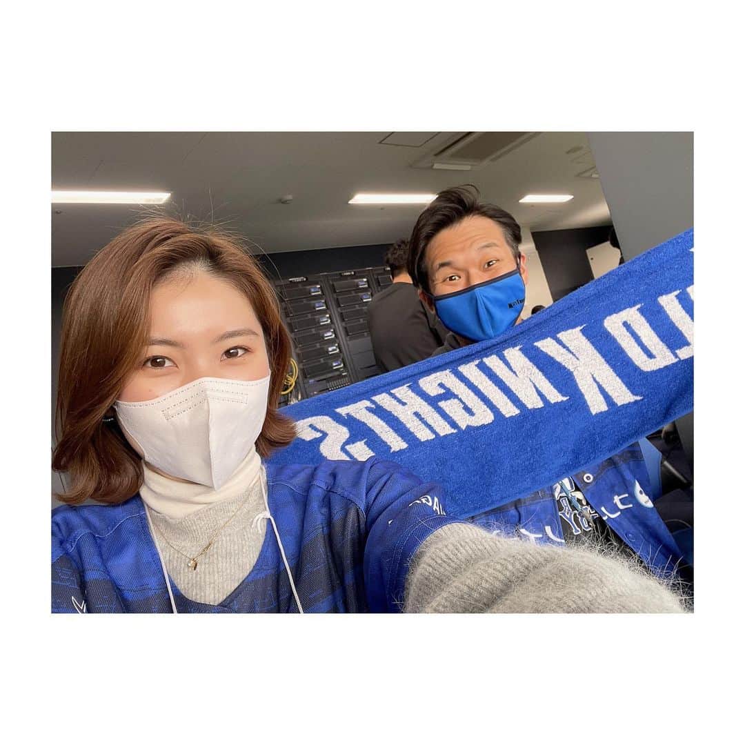 RUUNAのインスタグラム：「ジャパンラグビーリーグワン2022-23開幕🔥🔥🔥 昨日は、埼玉ワイルドナイツ vs 東芝ブレイブルーパス東京戦でした🏉 昨日も熊谷ラグビー場で保井さんと共に場内アナウンスをさせて頂きました！ 開幕戦と言う事もあり、双方の気合いが入った試合に終始ドキドキが止まらない試合🔥 選手紹介もアップデートされていて今シーズンが始まったんだと実感！目指せ2連覇🏆 今シーズンも全力で応援するぞ！  #リーグワン #開幕 #ラグビー #埼玉ワイルドナイツ #東芝ブレイブルーパス」
