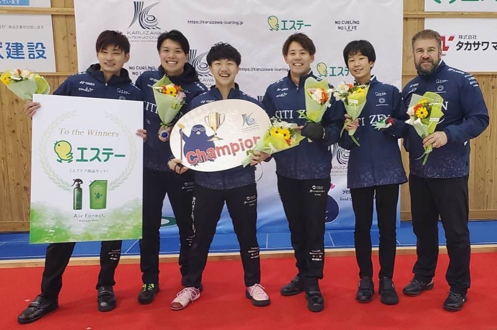 山口剛史さんのインスタグラム写真 - (山口剛史Instagram)「今年ツアー3勝目‼️  地元軽井沢で優勝！ 嬉しいです😆  たくさんの応援ありがとうございました📣  ファイヤーな1年になりました🔥🔥🔥  #カーリング #SC軽井沢クラブ #軽井沢国際カーリング」12月18日 17時23分 - yama37curl