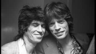 ミック・ジャガーさんのインスタグラム写真 - (ミック・ジャガーInstagram)「Happy birthday @officialkeef! Love Mick x」12月18日 18時44分 - mickjagger