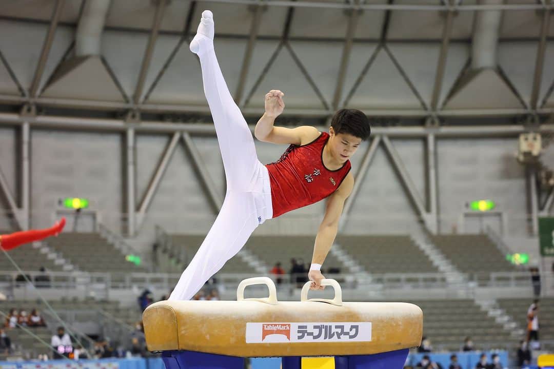 日本体操協会さんのインスタグラム写真 - (日本体操協会Instagram)「写真で #プレイバック シリーズ！　その4  #体操 #チーム #日本一決定戦 第76回 #全日本体操団体選手権 に先だって行われた、第2回 #世界ジュニア 体操競技選手権大会 日本代表決定競技会。次世代の体操ニッポンを担う若手選手たちのはつらつとした演技を写真でプレイバック！ 最後は男子です！ Photo by AFLO SPORT @aflosport #JGA #artisticgymnastics #gymnastics #japan #日本体操協会 #体操ニッポン #日本代表」12月18日 19時00分 - gymnasticsjapan