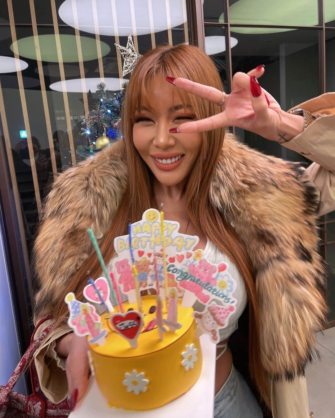 Jessiさんのインスタグラム写真 - (JessiInstagram)「34 never felt better ❤️ Thank you all for the birthday wishes and not making me so feel old 😩🙏🏻❤️ Love you all!!!! Stay blessed!!!!! ❤️❤️❤️❤️」12月18日 20時00分 - jessicah_o