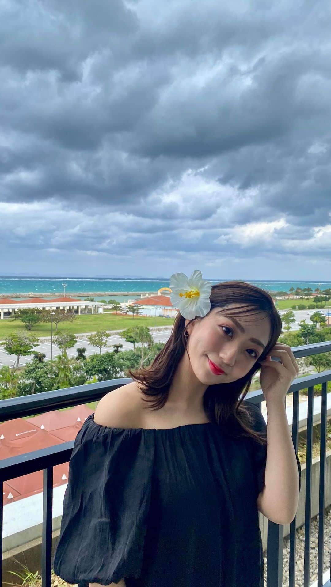 小川奏のインスタグラム：「沖縄旅🌺 ずっと雨でやっと最終日に写真撮れました❤︎  #沖縄 #沖縄旅行 #沖縄観光 #okinawa #trip」