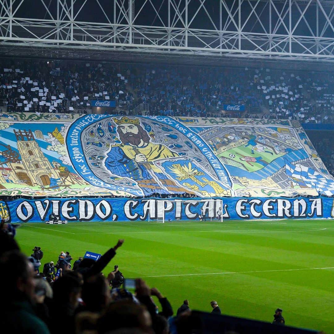 セルジ・エンリクさんのインスタグラム写真 - (セルジ・エンリクInstagram)「Si no lo vives no lo entiendes!  Gracias oviedistas y a la vida por esta experiencia única. 😱🥳🔝 El derbi se quedó en casa, Asturias es azul 💙💙💙🔥🔥🔥 HALA OVIEDO!!!!!」12月18日 20時18分 - enrichsergi