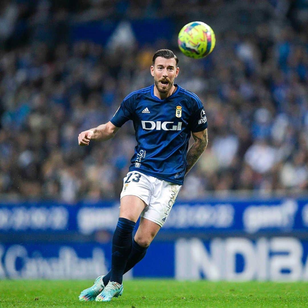 セルジ・エンリクさんのインスタグラム写真 - (セルジ・エンリクInstagram)「Si no lo vives no lo entiendes!  Gracias oviedistas y a la vida por esta experiencia única. 😱🥳🔝 El derbi se quedó en casa, Asturias es azul 💙💙💙🔥🔥🔥 HALA OVIEDO!!!!!」12月18日 20時18分 - enrichsergi