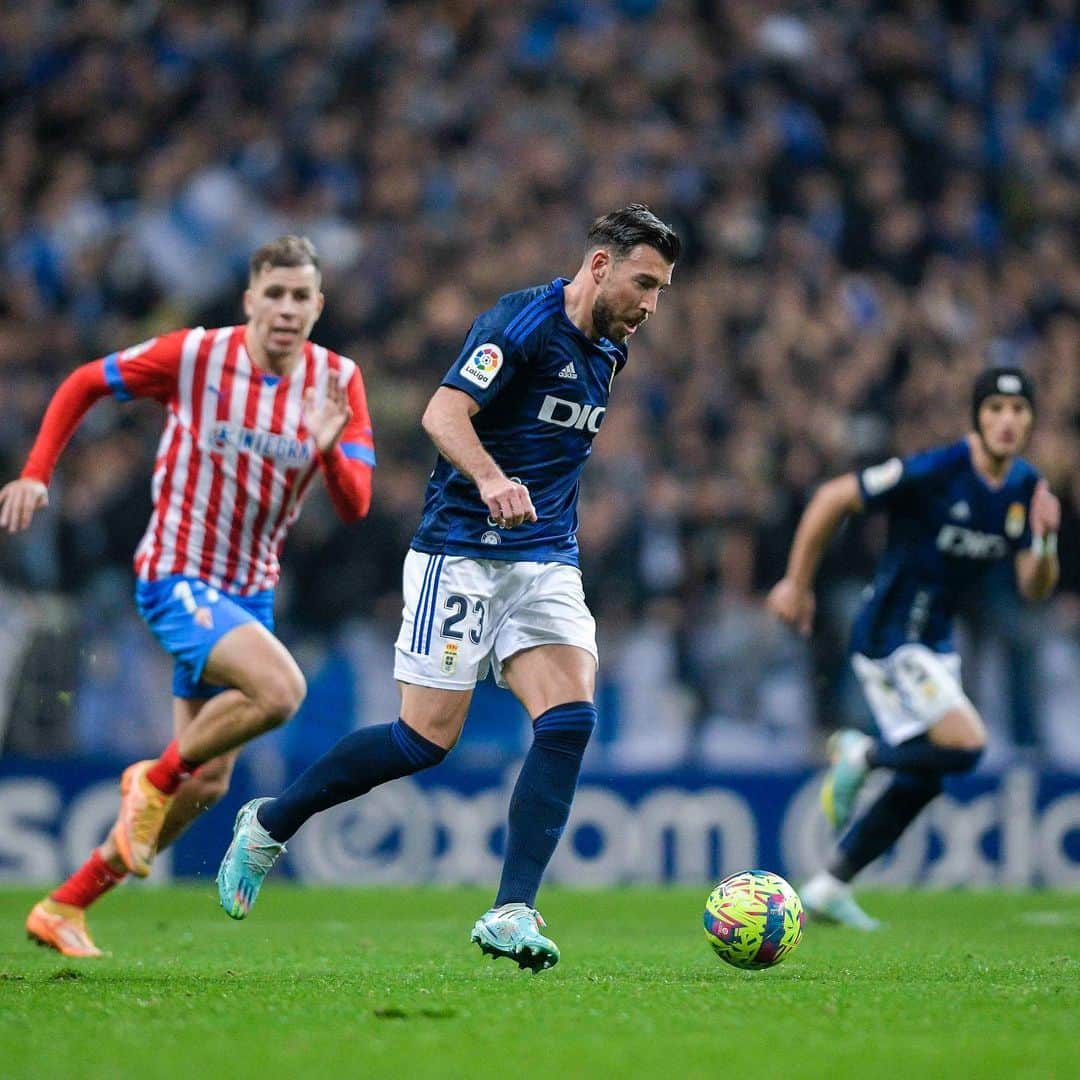 セルジ・エンリクさんのインスタグラム写真 - (セルジ・エンリクInstagram)「Si no lo vives no lo entiendes!  Gracias oviedistas y a la vida por esta experiencia única. 😱🥳🔝 El derbi se quedó en casa, Asturias es azul 💙💙💙🔥🔥🔥 HALA OVIEDO!!!!!」12月18日 20時18分 - enrichsergi