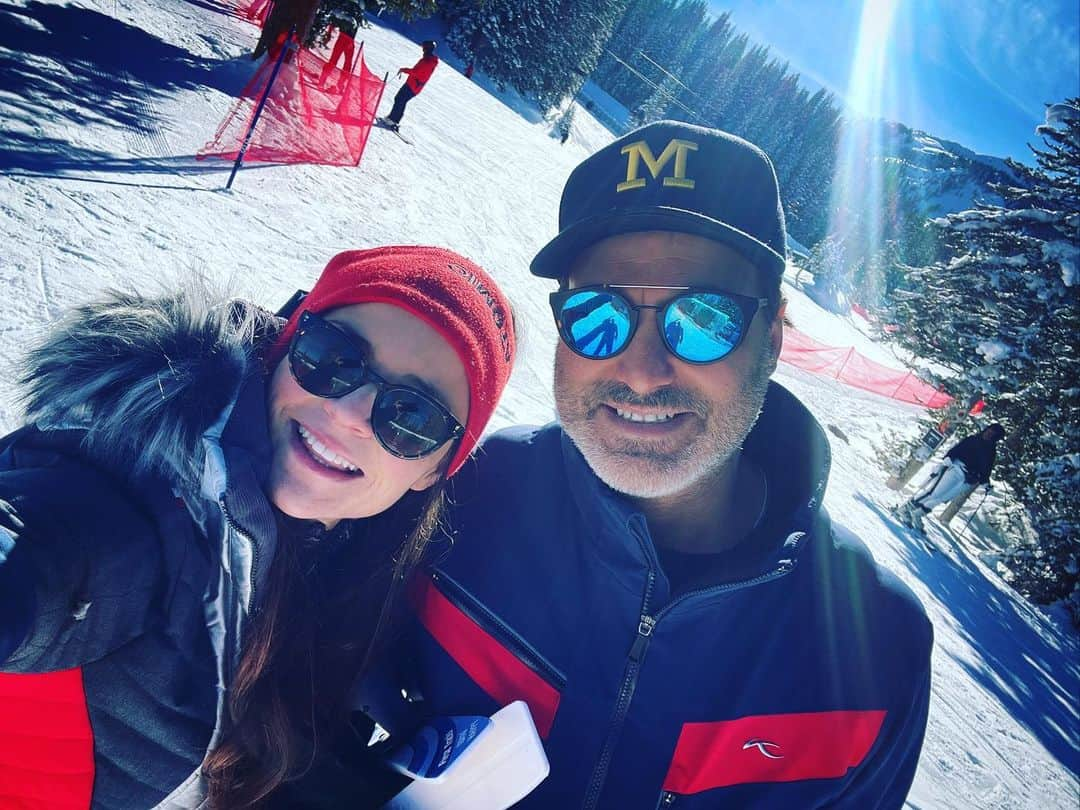 サーシャ・コーエンさんのインスタグラム写真 - (サーシャ・コーエンInstagram)「❄️ 🏔️ 🎿」12月19日 7時16分 - sashacohennyc