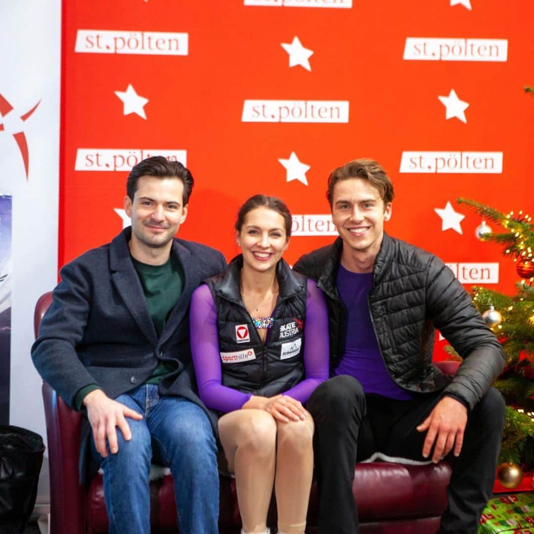 セヴェリン・キーファーのインスタグラム：「Great weekend at this season‘s national championships for our @eisteamsalzburg skaters. Very proud of your performances and the effort you put in! Congratulations especially to: @sophia_schaller_00 and @livio_ivo for their first national title with two great programs and qualifying for the European Championships as well as Sophia earning a silver medal in the Senior Women‘s event.  @giorgiaghedinii and @lucmaierhofer for the Junior title and a debut to be proud of. @flora.s.c.h.2006 for the silver in the Junior Women and qualifying for the European Youth Olympic Festival. @clary0712 for silver in the intermediate novice group. While other skaters may not have medaled at this years nationals, they have performed incredibly well and made us very proud coaches. Keep up the good work!! @ju_icy87 @violette_ivanoff @raphaela.marina_marinart @resl_marka @marlene__isabella @miriam_ziegler @lorenz.magri @drew_meekins @skateoakville @brunomarcotte @wasapairs @young.goose.academy.official」