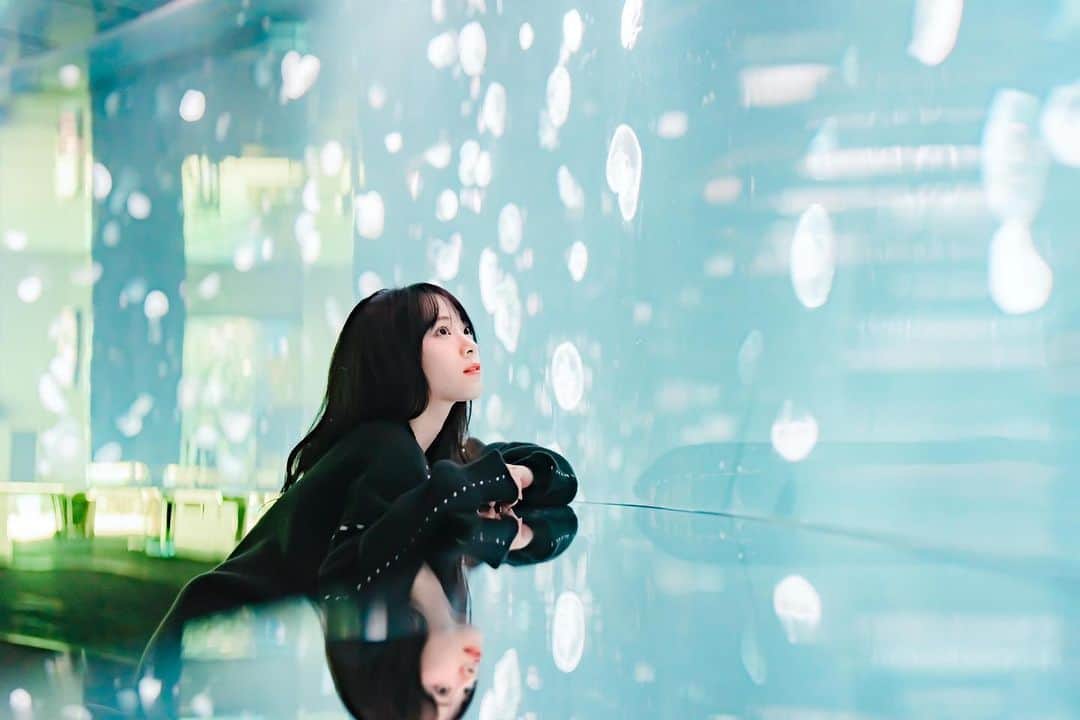 のインスタグラム：「海月になりたい。 海月って考えて行動する脳がない代わりにその場その場の刺激に対する反射で行動してるらしい 脳ってたまに邪魔なときがある」