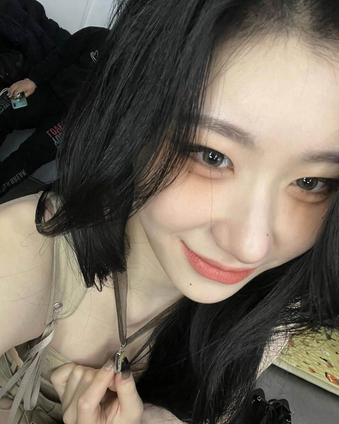 チェリョンさんのインスタグラム写真 - (チェリョンInstagram)「have a great day 🖤🖤」12月19日 0時38分 - chaeryeongs.itzy