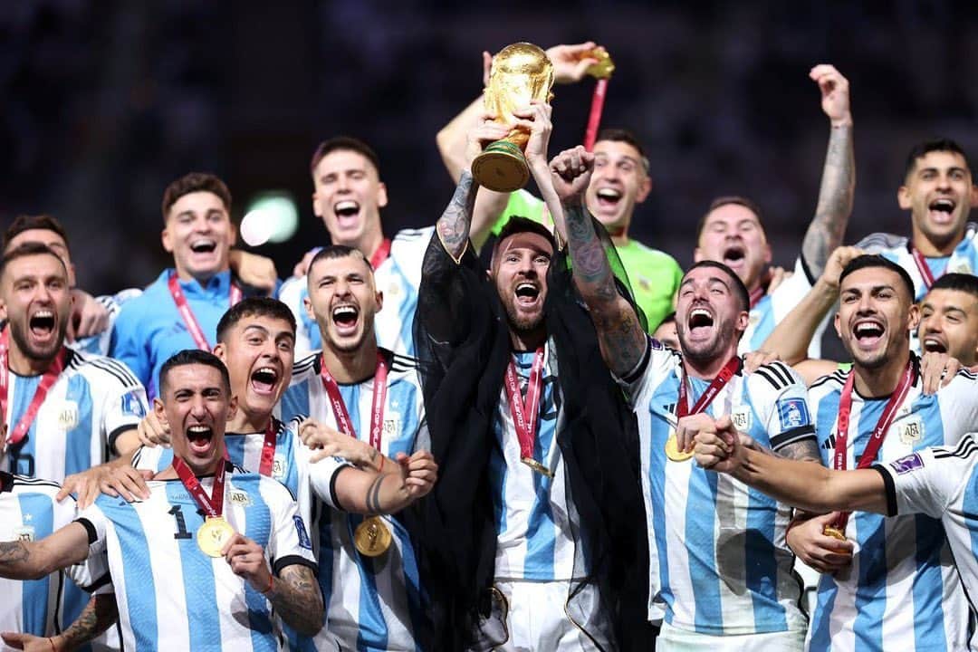 のインスタグラム：「GRACIAS ETERNAS 🙌🏼🇦🇷❤️」