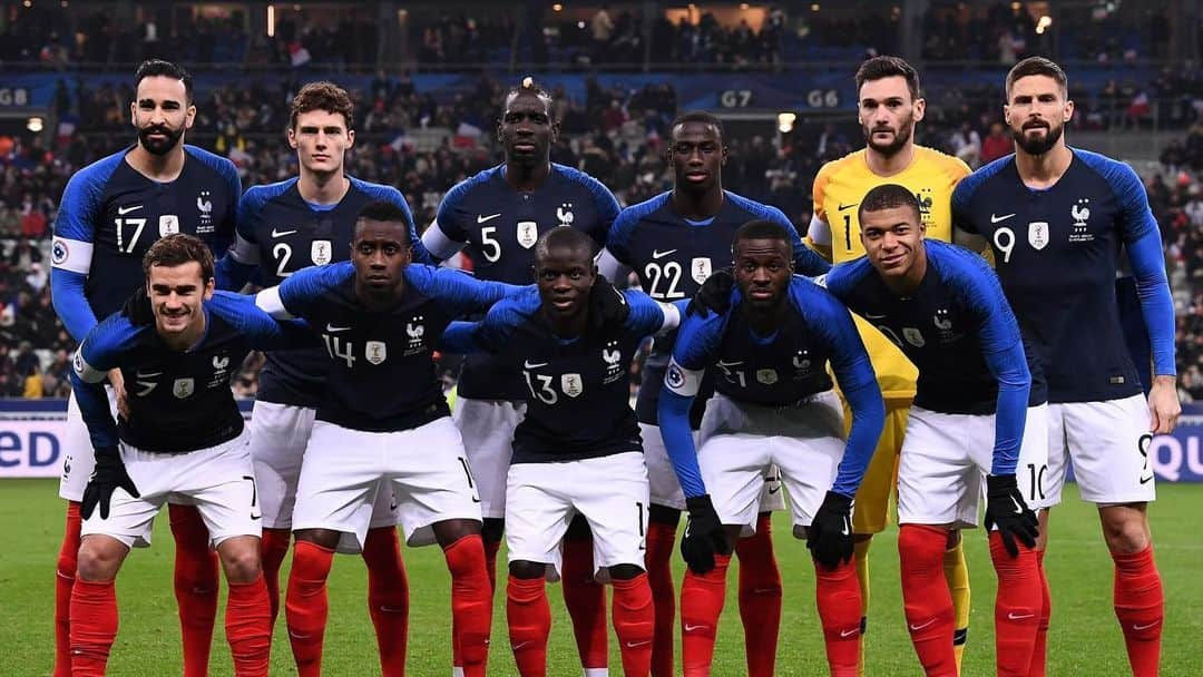 ママドゥ・サコーのインスタグラム：「Bravo pour ce parcours et toutes ces belles émotions , une finale qui restera dans l’histoire malgré la défaite. Félicitations. Fier de la team @equipedefrance 🔥💪🏾」