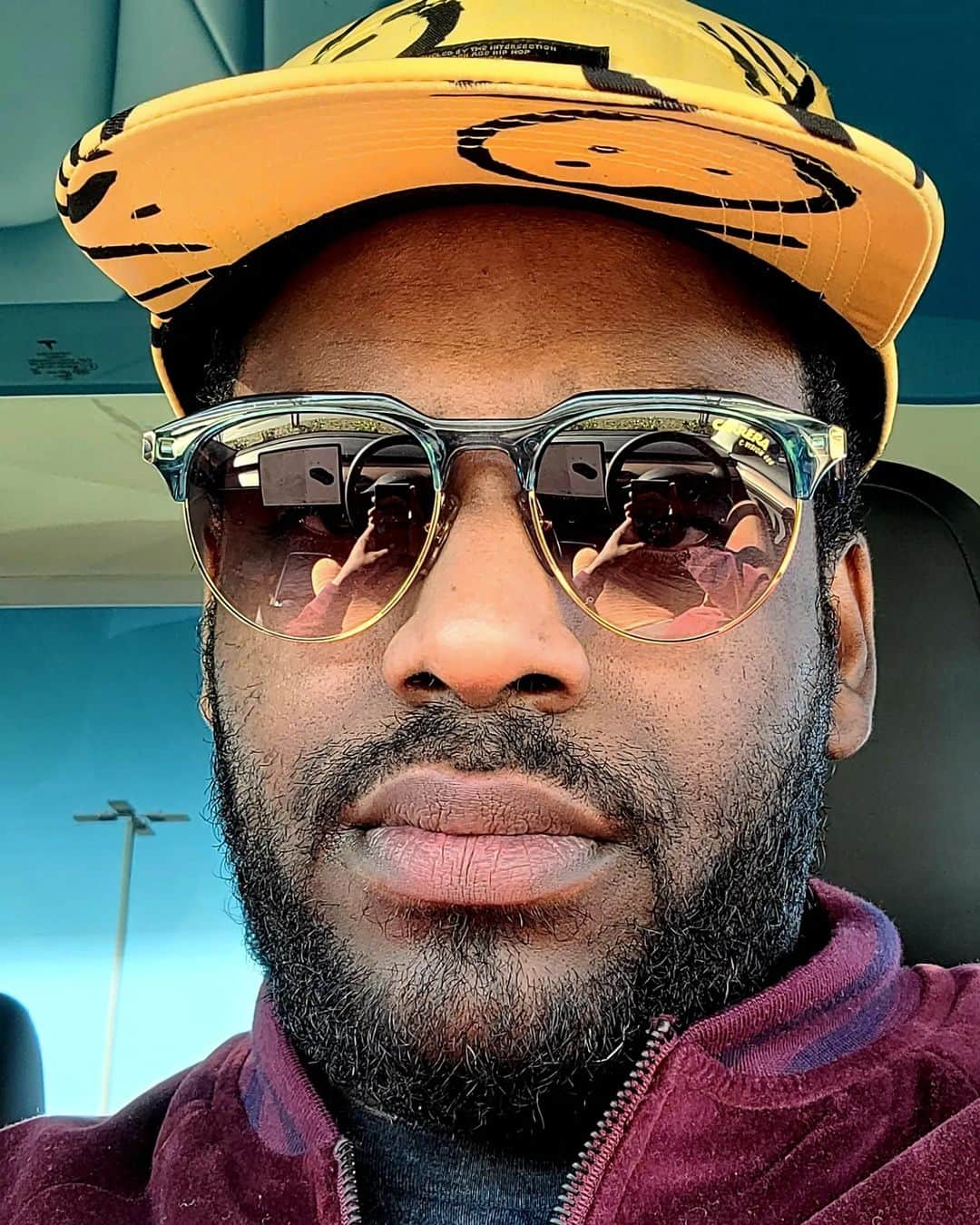 バロン・ヴォーンのインスタグラム：「42 - my age today.  Also the name of the movie playing in the background when my son was born in the bathroom.」