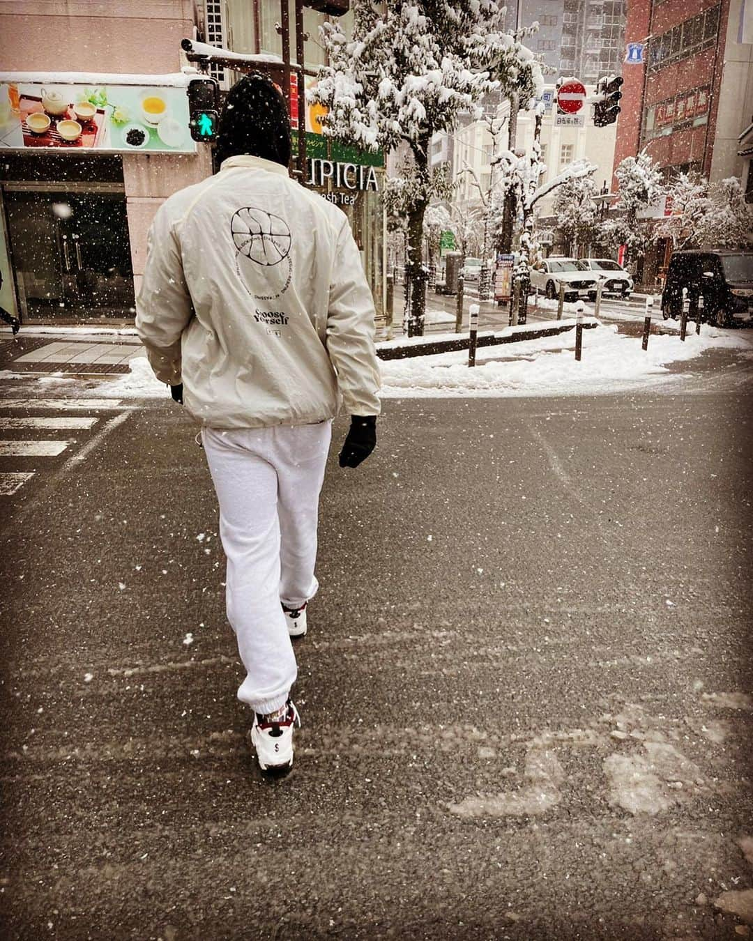 眞庭城聖さんのインスタグラム写真 - (眞庭城聖Instagram)「Snow season is here❄️ #aktr #snow #season #winter #山形 #雪男」12月19日 16時25分 - money_0527