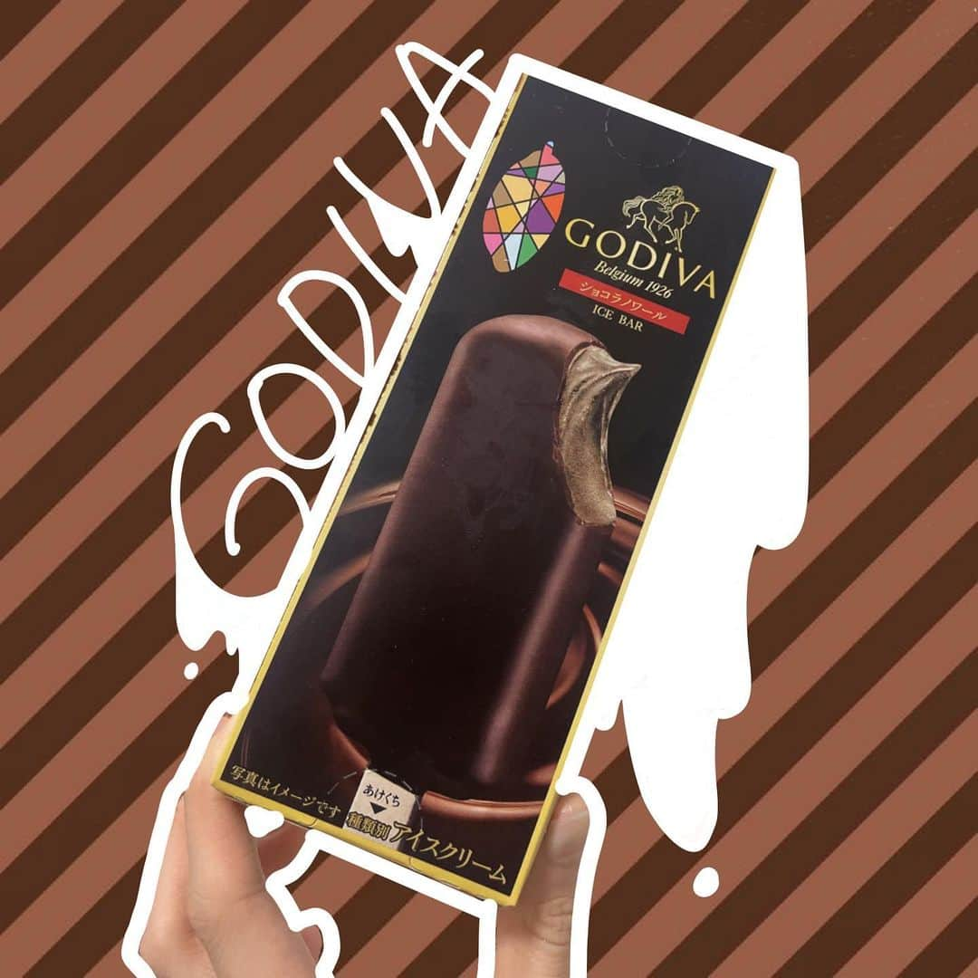 陽向こはるのインスタグラム：「🍫アイス🍫  GODIVAのアイス！美味しかった！   #アイス #アイスクリーム #コンビニアイス #ice #スイーツ #choco #チョコ #チョコレート #chocolate #チョコアイス #godiva  #ゴディバ #食べもの  #画像加工  #加工 #イラスト #デザイン #冬 #おすすめ #甘  #日本 #japan #東京 #滋賀 #love  #たべすたぐらむ  #instagram  #インスタ #絵 #photo」