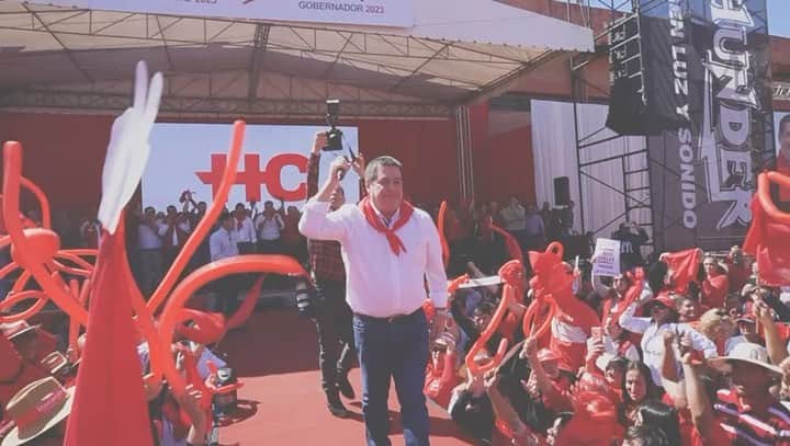 オラシオ・カルテスのインスタグラム：「¡Gracias a cada una de las personas que creen que un Paraguay mejor es posible! 🇵🇾」