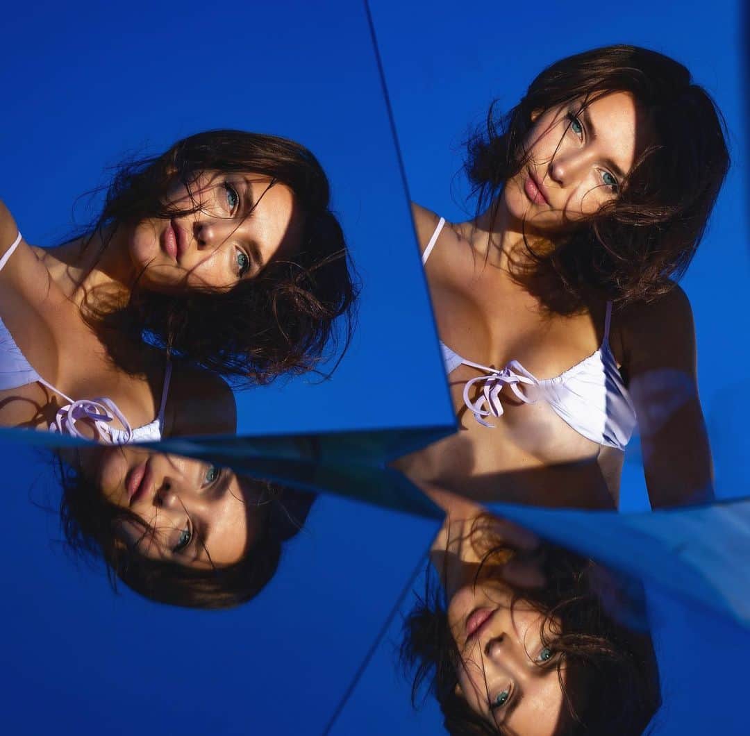 レイチェル・クックのインスタグラム：「It’s all in your perspective / by @robbedlooks」