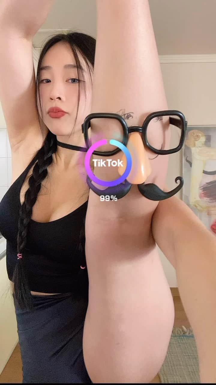 sanga yoginiのインスタグラム：「I want it, I got it 👫🏻」