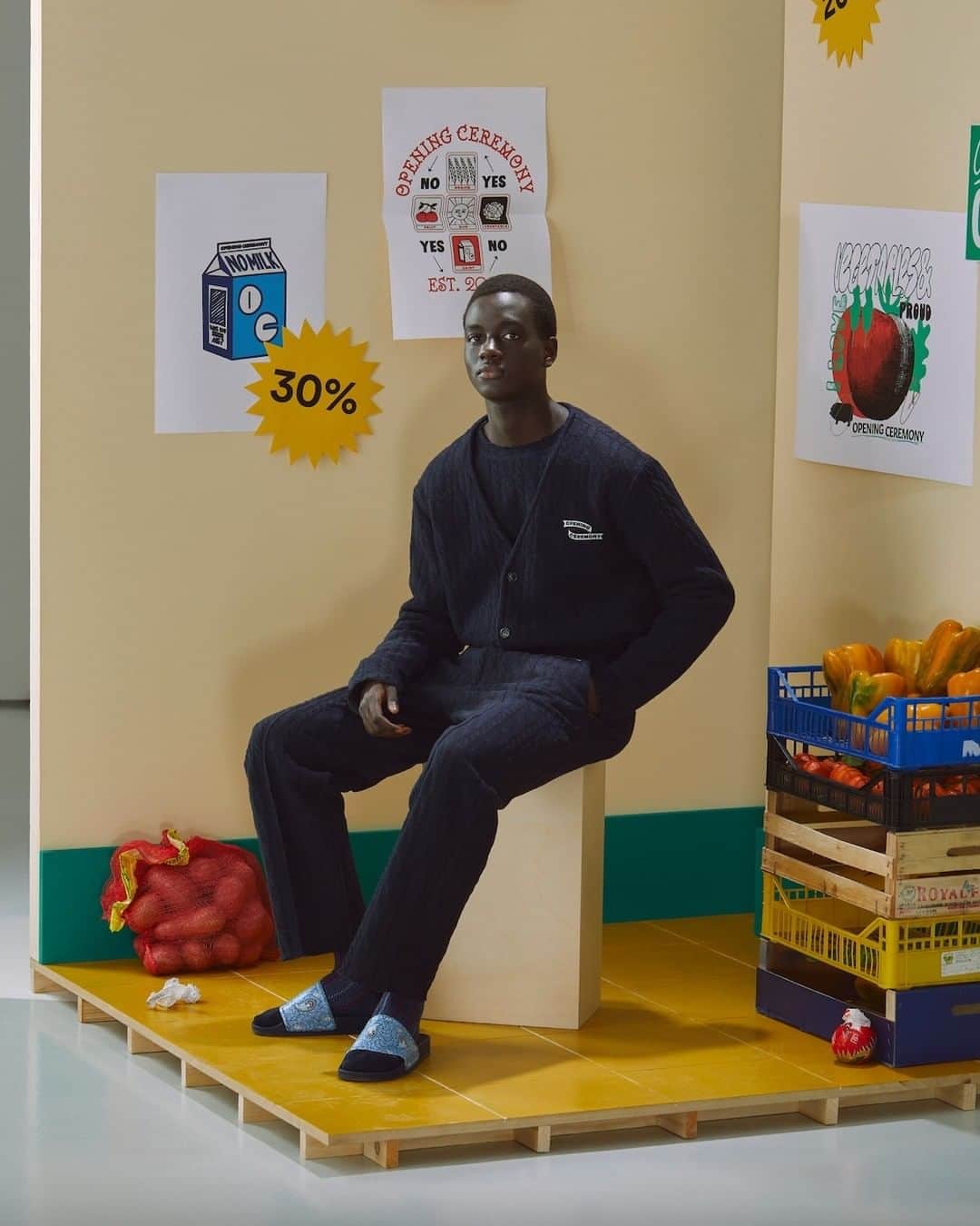 オープニングセレモニーのインスタグラム：「Get comfy and stylish with OC navy blue knit set 🧵  Photo by @pietro_cocco Styling by @johannabouvier_ Set Design by @steiner_wolinska」