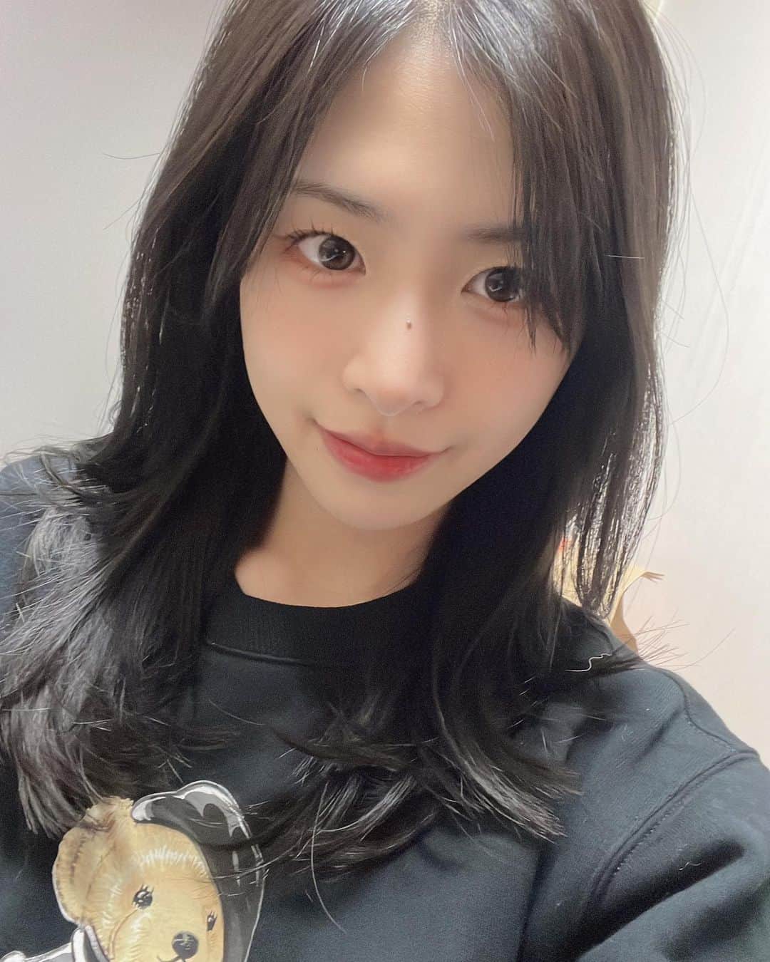 チェウォンのインスタグラム：「까망이🖤」