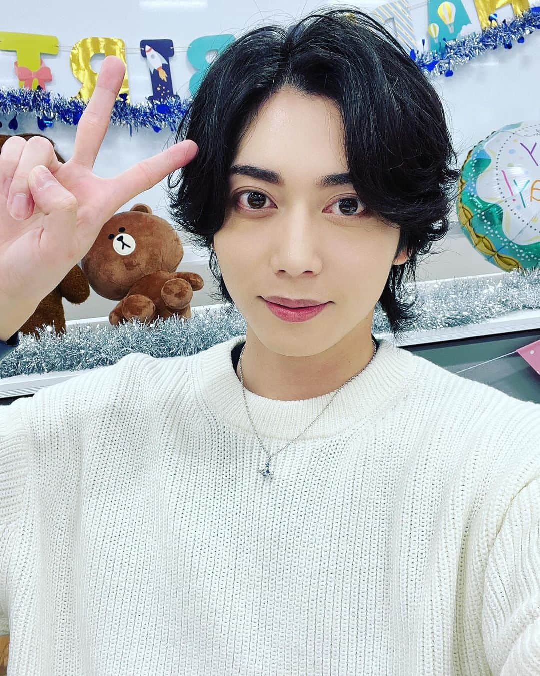 のインスタグラム：「iPad買ったんですが、 いやー便利！！…ってまだなれてない！！  Instagramでは遅れましたが、３５歳の自分も宜しくお願いします✨  #染谷俊之」