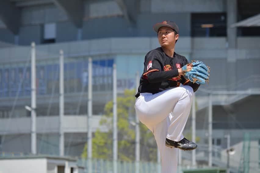 横山雄哉さんのインスタグラム写真 - (横山雄哉Instagram)「. 2022.rats baseball   来年は日本一⚾️  ※誰か僕の肩を治してください。  @ratsbaseball  @gaucher_official   #草野球　#野球　#baseball  #gaucher #文岩さん」12月19日 21時08分 - yuya_yokoyaaaman