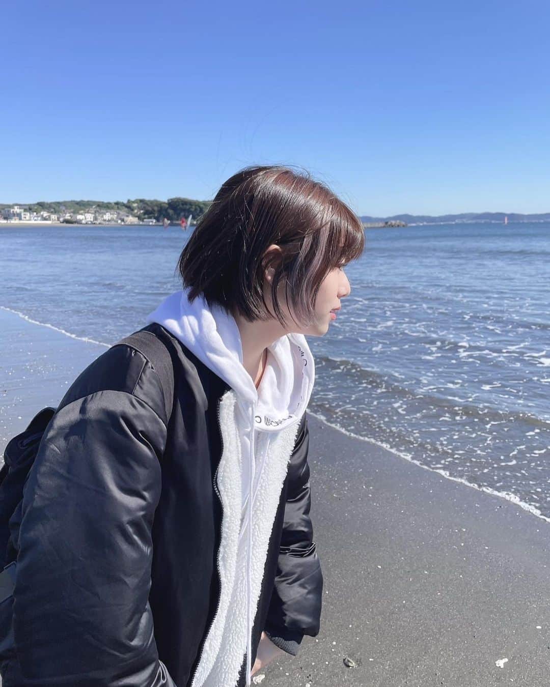 ゆーりのインスタグラム：「･ ･ ･ ･ ･ 〜楽天モバイルを約1ヶ月使ってみて〜 ･ ･ ･ ･  楽天モバイルの回線状況だけど 都内の地下鉄でもあまり電波途切れることなく順調に使えてます😆👍(渋谷とかで使ったよ！) ･ ･ ･ ･ ･  あと、この前1泊2日で熱海＆江ノ島に行ったよ📸🏖🐠 温泉入って食べ歩きしてゆっくり過ごせたよー！！！！♨️ ･ ･ ･  20GB以内の利用だから、今のとこ1,980円（税込2,178円）になりそう！ ･ ･ ･ ･ ･ ･  いつもより3,000円くらい安く使えてるよー！ ･ ･ ･ ･ ･ ･ ･ ･ ･ ･ ･  #pr  #楽天モバイル  #江ノ島  #熱海  #海  #japan  #japanese  #fashion  #hair  #makeup  #ootd  #instagood  #instagram  #nails  #followforfollowback」
