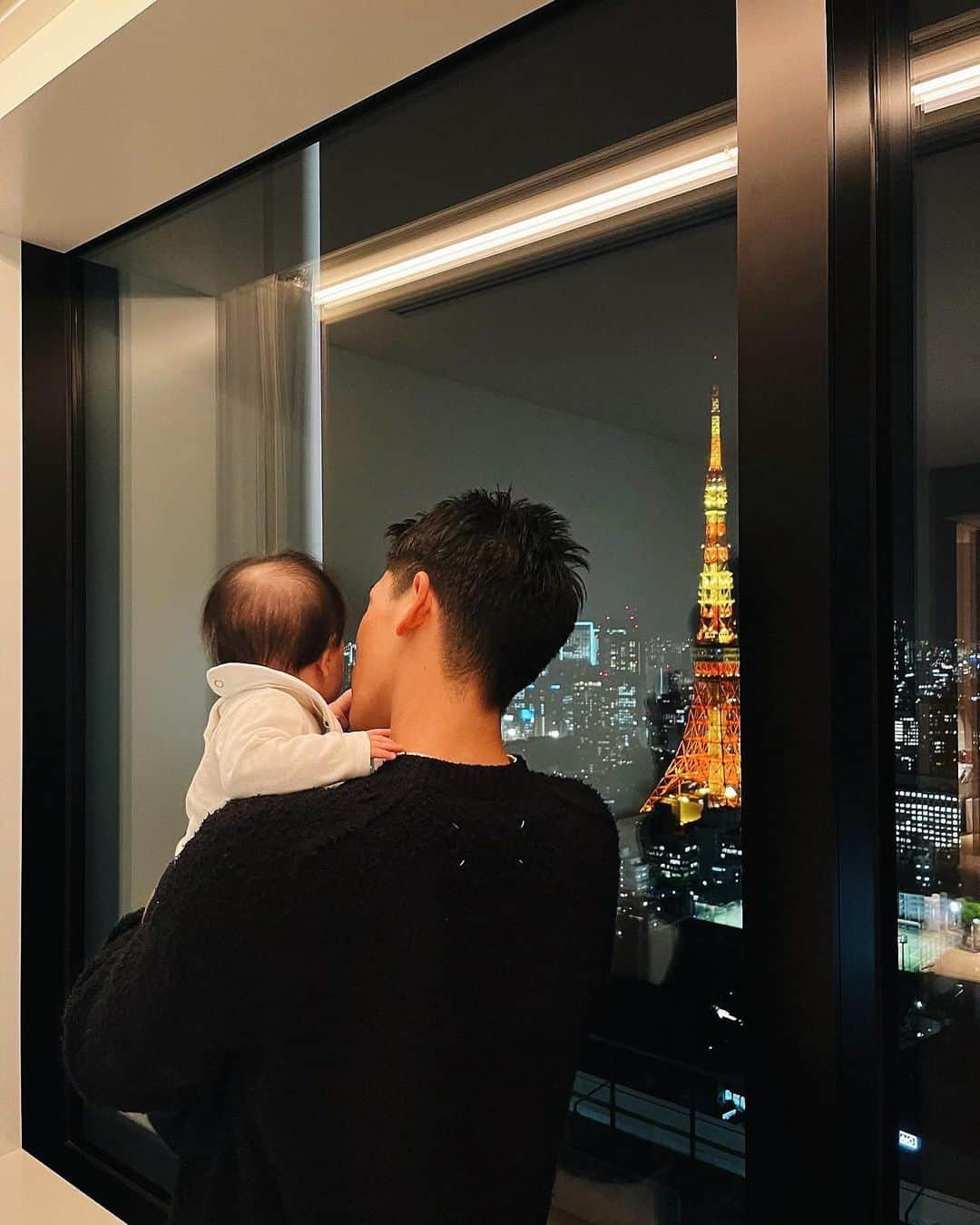 湯浅喬子さんのインスタグラム写真 - (湯浅喬子Instagram)「久しぶりの @toranomonedition 🗼  👶もずっとご機嫌だった♡spgのカードでチェックアウト16時までなのがゆっくり出来て本当に助かる🫡✨✨  #edition #babygirl#6month」12月20日 20時36分 - kyorco