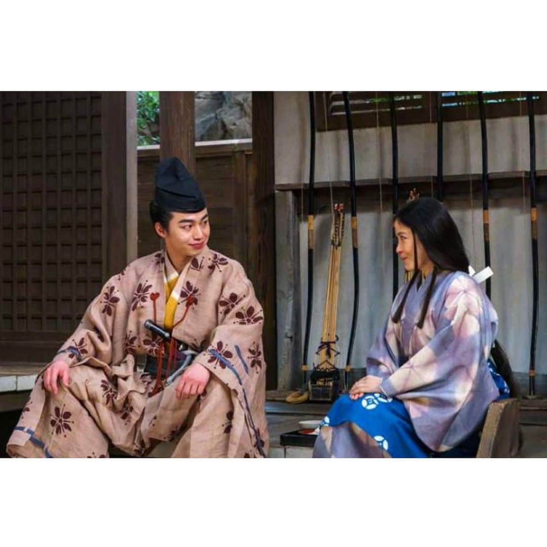 Nao Takahashi SHIMA Harajukuさんのインスタグラム写真 - (Nao Takahashi SHIMA HarajukuInstagram)「NHK大河ドラマ　「鎌倉殿の13人」 素敵な作品に参加できたとこ、 琵琶という楽器に出会えたこと、 そして結城朝光として生きれたこと とても嬉しく誇りに思います。 1年間本当にお疲れ様でした。 また作品でお会いしましょう  #nhk大河ドラマ  #鎌倉殿の13人 #結城朝光  #高橋侃」12月20日 21時13分 - naotakahashi31