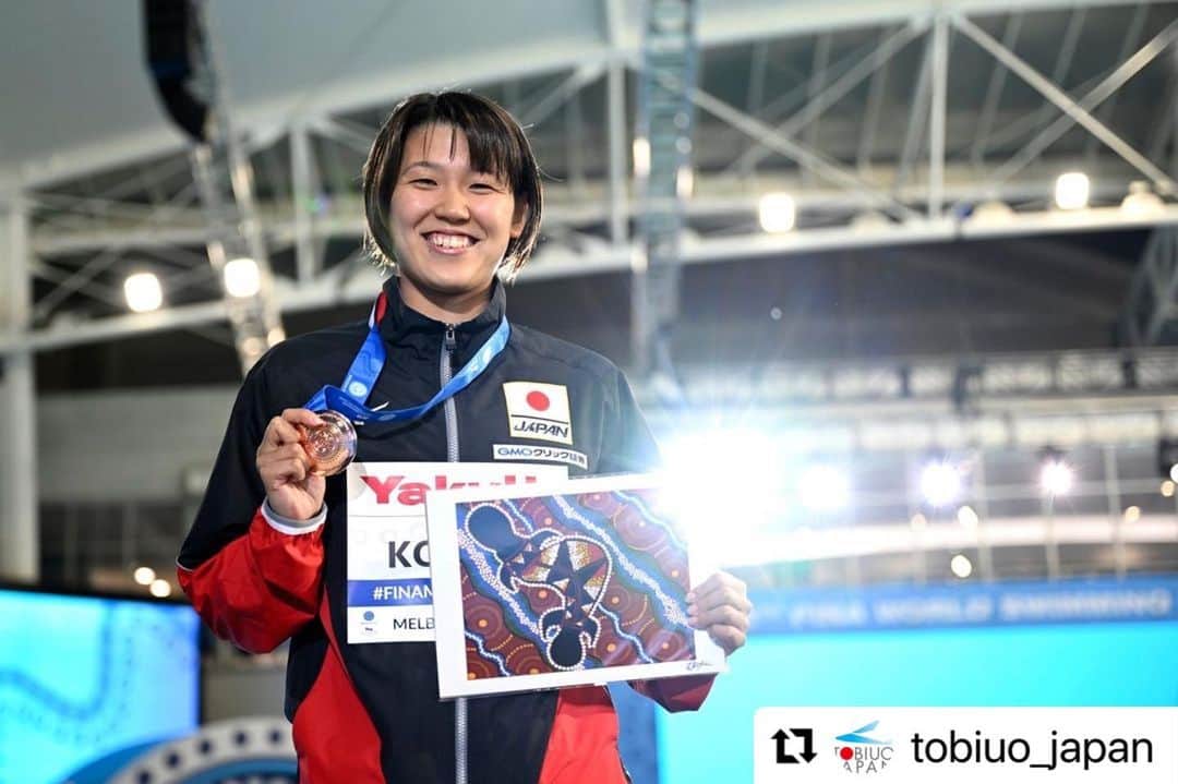 小堀倭加さんのインスタグラム写真 - (小堀倭加Instagram)「. 世界短水路 in メルボルン🇦🇺  400Fr  7位入賞 400IM  3位🥉 4×200FR  5位入賞 . 個人種目2種目で自己ベストを更新することができました。 たくさんの応援ありがとうございました🇯🇵 400IMの3位は自分でもビックリしています🫢 今年度1度も自己ベストが出せていなかったので、年内最後の試合でベストを更新することができて嬉しいです。  この試合を機にさらに強くなれるようにこれからも頑張りたいと思います！  とっても楽しい2週間でした😌ありがとうございました！ . 📸@picsports_japan #世界短水路選手権  #オーストラリア#メルボルン #tobiuojapan  #centralsports #nust #speedojapan #viwe」12月20日 15時25分 - wakachanman0810