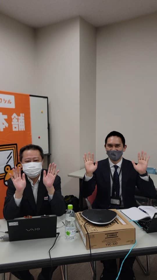 株式会社ゴデスクリエイトのインスタグラム：「マド本舗、北陸エリア会さまにてお話をさせていただきました🎤  ・WEB戦略でまず最初にすべきこと ・プロセスエコノミーに対応する ・丁寧なビジュアルコミュニケーション ・ルーティン化させる仕組みづくり ・加盟店他社様取り組み事例  などがテーマです💡  次回は3月✨  今日からのお取り組みに落とし込みいただき、次回さらにステップアップした会となりますよう、心を込めて行いました😌  ご参加の皆さまありがとうございました👊  また動画登場快く🆗いただきましたご担当者さま、ありがとうございました😆  次回もどうぞよろしくお願いいたします。  ******************************************  住宅会社のためのWEBマーケティング情報発信中です！  >>ゴデスクリエイト @goddesscreate よろしければフォローしていただけると嬉しいです😊  ******************************************  #ホームページ集客 #ホームページ制作 #ホームページ運用 #ホームページ更新 #工務店ホームページ #更新頻度 #webマーケティング #活用術 #集客 #工務店 #リフォーム会社 #リフォーム #住宅会社 #ホームページ #チラシ #クチコミ #インスタ #インスタグラム #instagram #動画 #リール #ストーリーズ #セッション  #SNSマーケティング #リモート #リモートワーク #オンラインセミナー #セミナー」