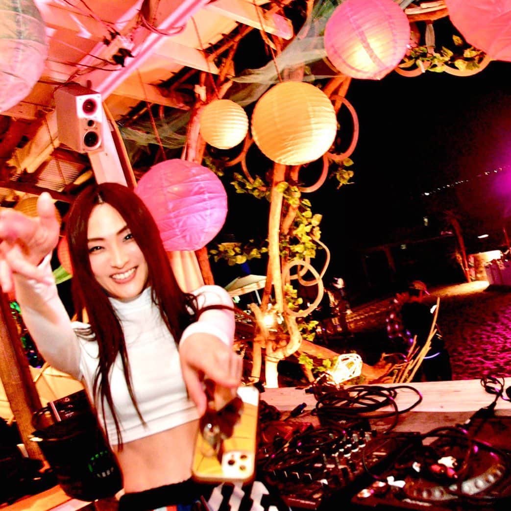 HILOCO aka neroDollのグルメインスタ