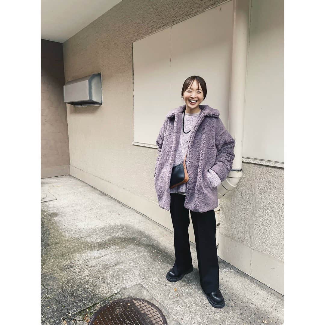 野尻美穂のインスタグラム：「パープルアウター💜 oojuのこちら、ヒートテック、ニット着てたら真冬も行けそう！  そして年末までまだまだやっぱり買い物しちゃうよね〜😚」
