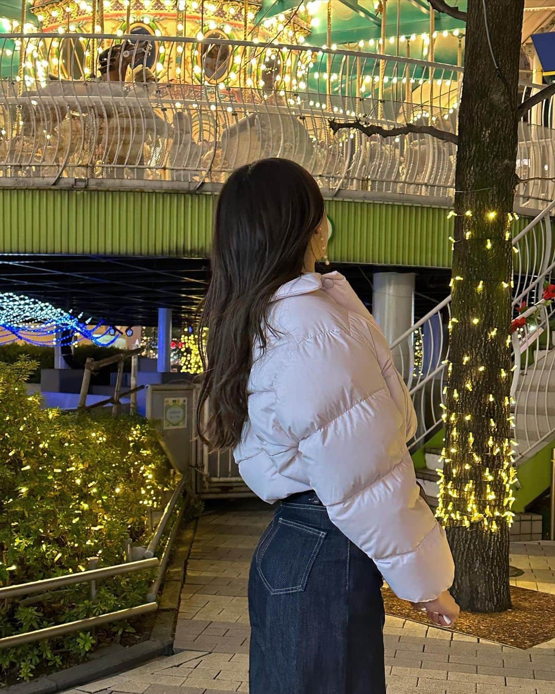 麻生果恩のインスタグラム：「🎠✨🤍」